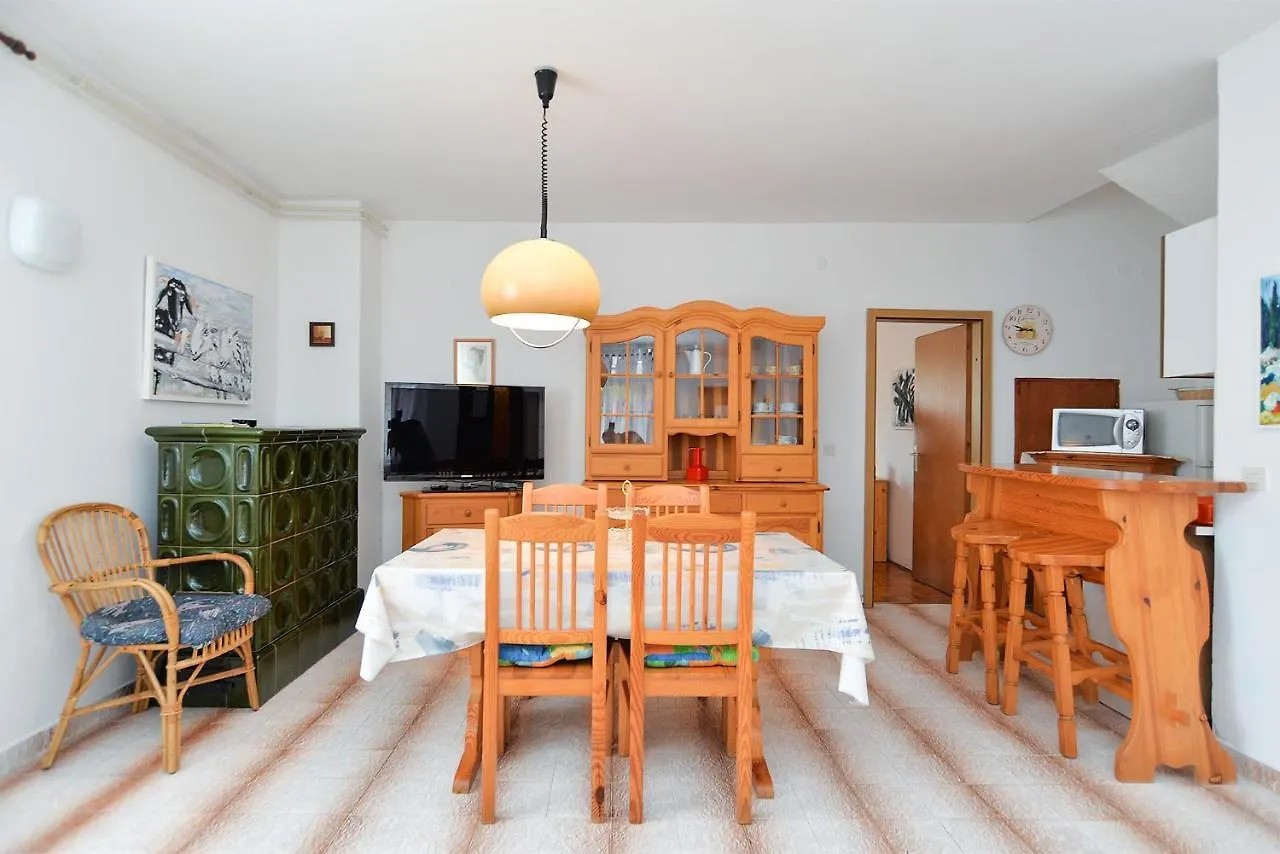 Apartment Anton 2083 Premantura Croatia