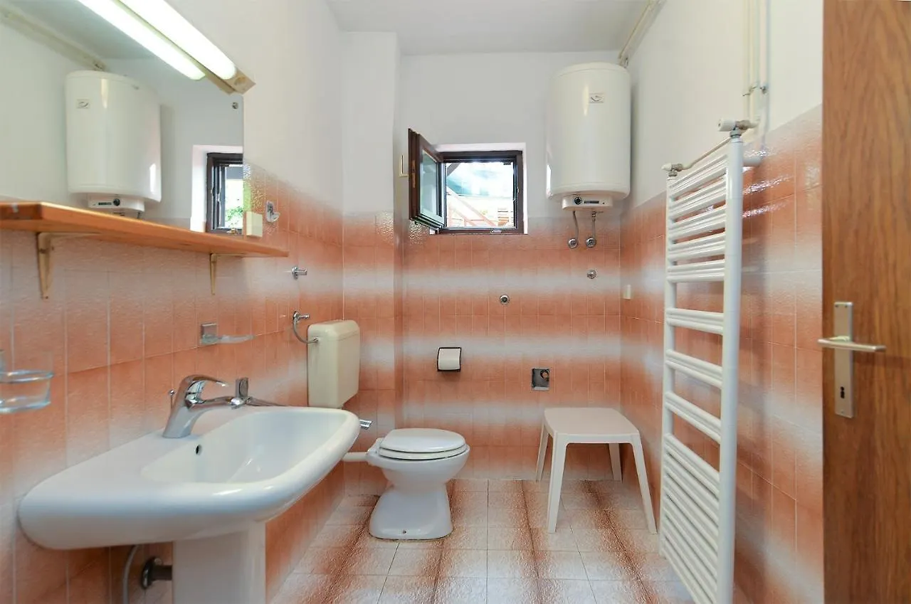 Apartment Anton 2083 Premantura Croatia